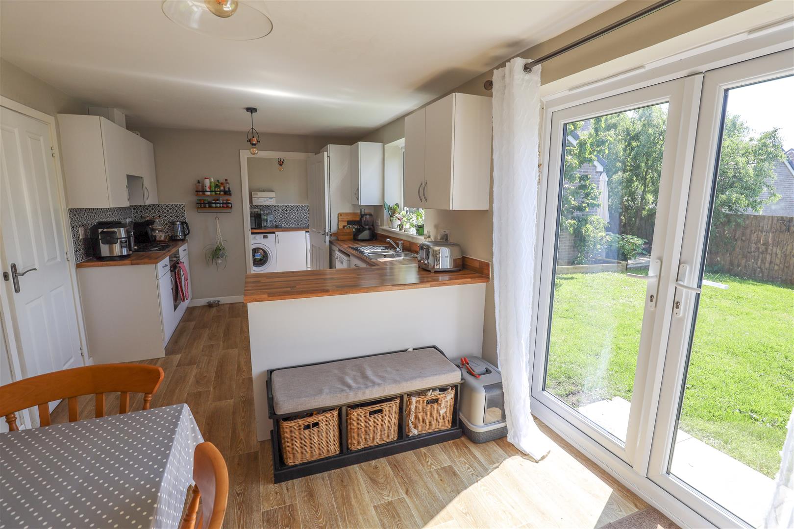 84 Plasnewydd Walk, Llantwit Major, Vale of Glamorgan, CF61 2YZ